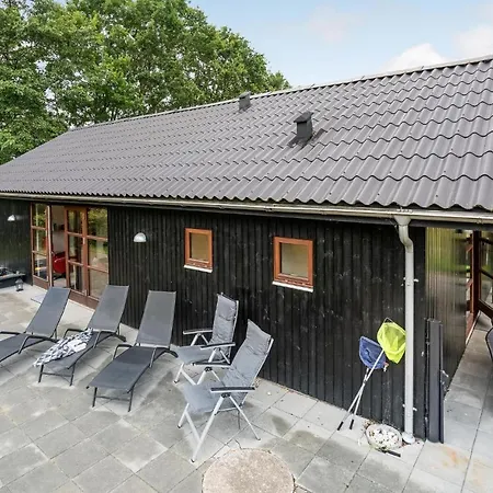 Cozy In Haderslev With Kitchen *